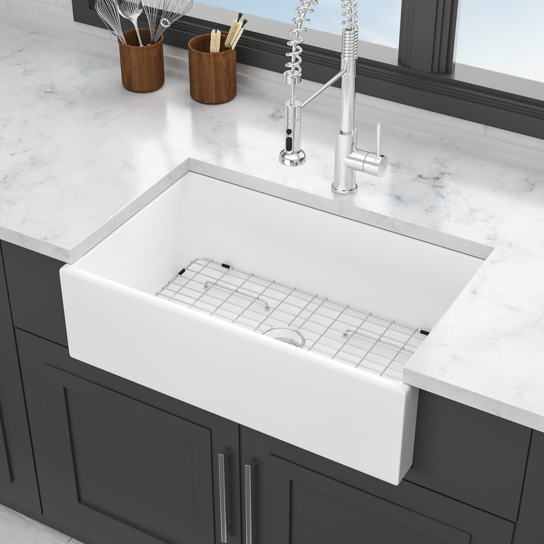 30 White Farmhouse Sink - 30 Inch Kitchen Sink White Undermount Single Bowl Apron Front Ceremic Sink Farm Style Drain Asseblemly and Bottom Grate 30x18x10 Inch